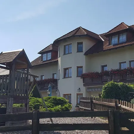 Pensionat Und Bauernhof Petzold